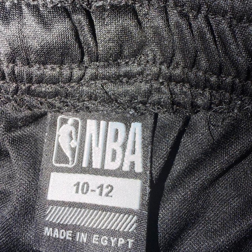 NBA Boys Basketball Shorts Black Athletic Mesh Size 10-12 Youth Pocketed - Picture 2 of 3